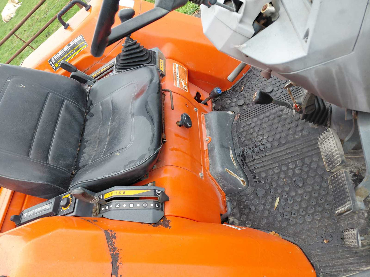 Kubota GL-19 - Kompaktný traktor: obrázok 4 Kubota GL-19 - Kompaktný traktor: obrázok 4