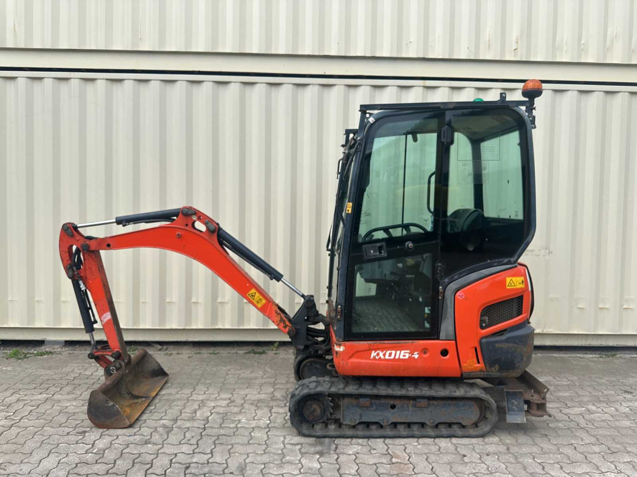 Kubota KX016-4 - Mini rýpadlo: obrázok 5 Kubota KX016-4 - Mini rýpadlo: obrázok 5