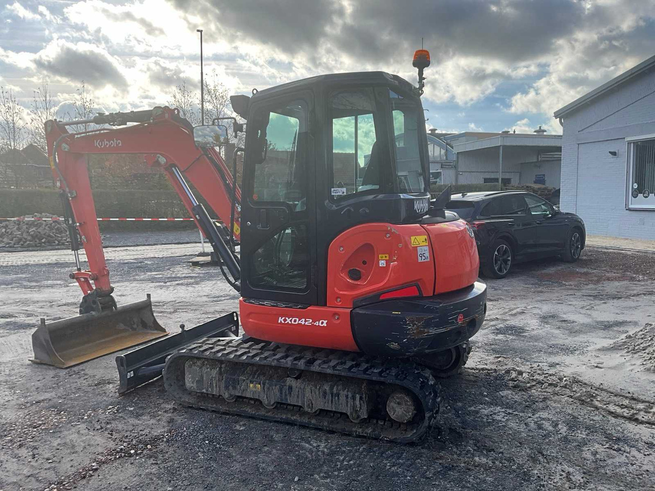 Kubota KX042-4A - Mini rýpadlo: obrázok 2 Kubota KX042-4A - Mini rýpadlo: obrázok 2