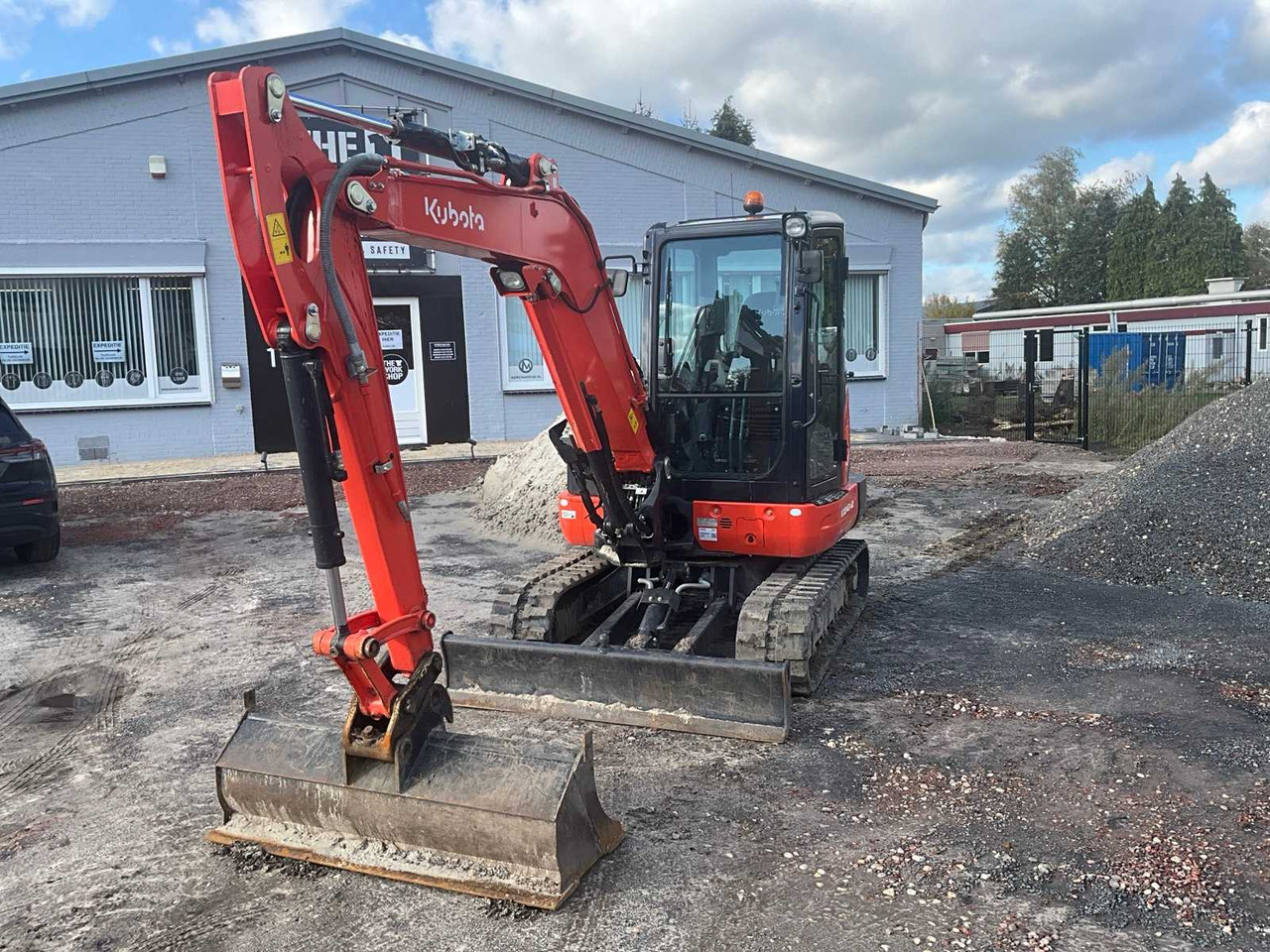 Kubota KX042-4A - Mini rýpadlo: obrázok 1 Kubota KX042-4A - Mini rýpadlo: obrázok 1