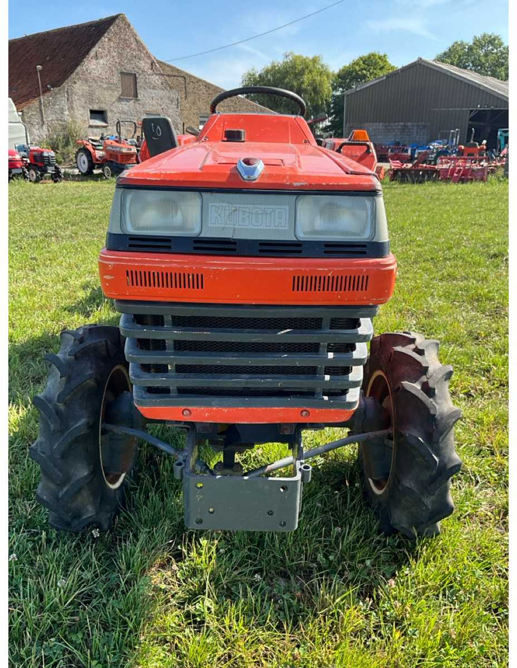Kubota Sunshine L1-215D - Kompaktný traktor: obrázok 2 Kubota Sunshine L1-215D - Kompaktný traktor: obrázok 2