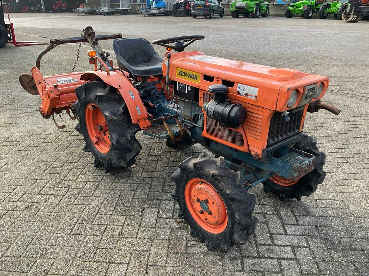 Kubota ZB7001 - Kompaktný traktor: obrázok 4 Kubota ZB7001 - Kompaktný traktor: obrázok 4
