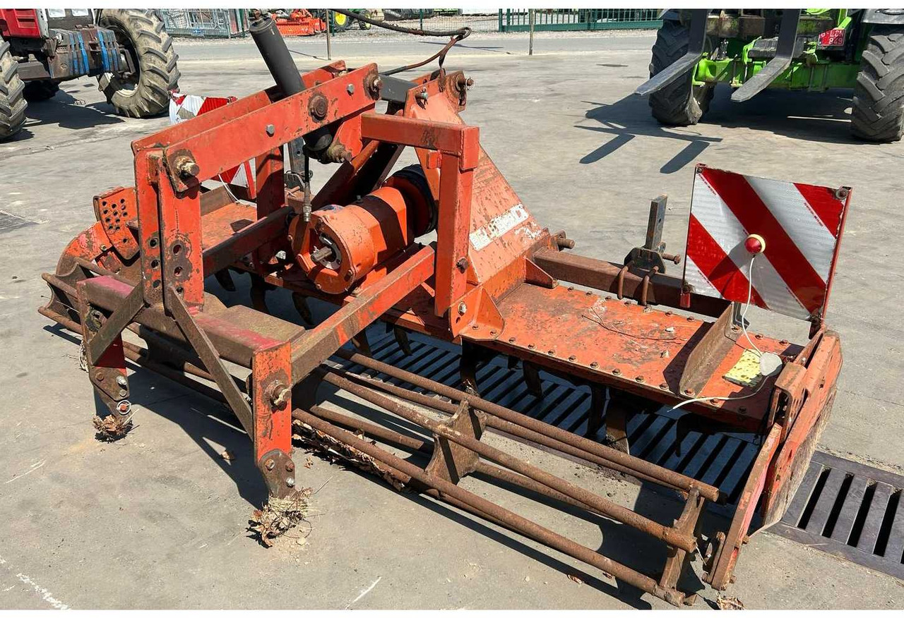 Kuhn Belrecolt HRB 302 D - Rotačné brány: obrázok 1 Kuhn Belrecolt HRB 302 D - Rotačné brány: obrázok 1