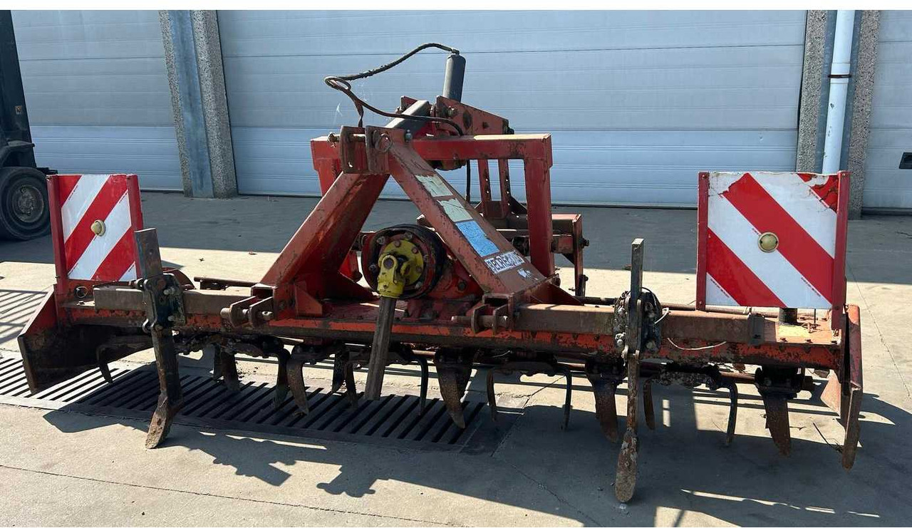 Kuhn Belrecolt HRB 302 D - Rotačné brány: obrázok 5 Kuhn Belrecolt HRB 302 D - Rotačné brány: obrázok 5