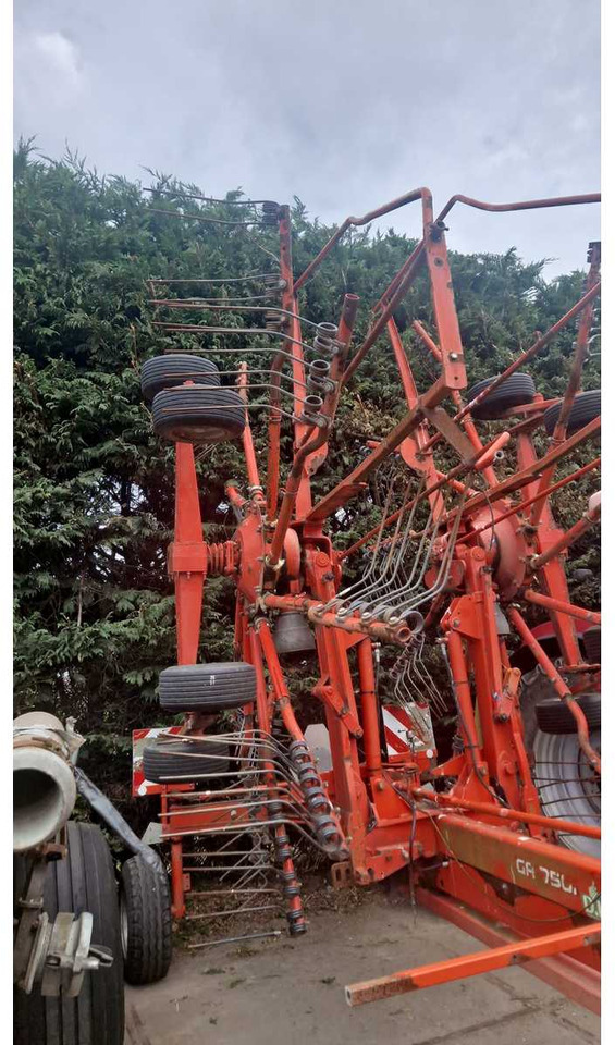 Kuhn GA7501 - Stroje na zber krmovín: obrázok 4 Kuhn GA7501 - Stroje na zber krmovín: obrázok 4