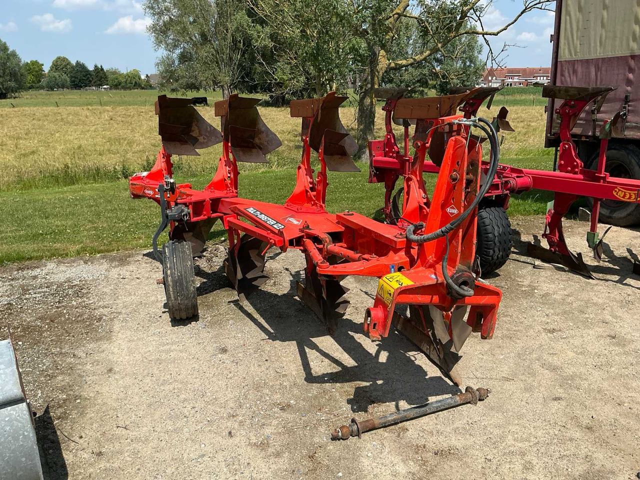 Kuhn Multimaster 123 - Pluh: obrázok 1 Kuhn Multimaster 123 - Pluh: obrázok 1