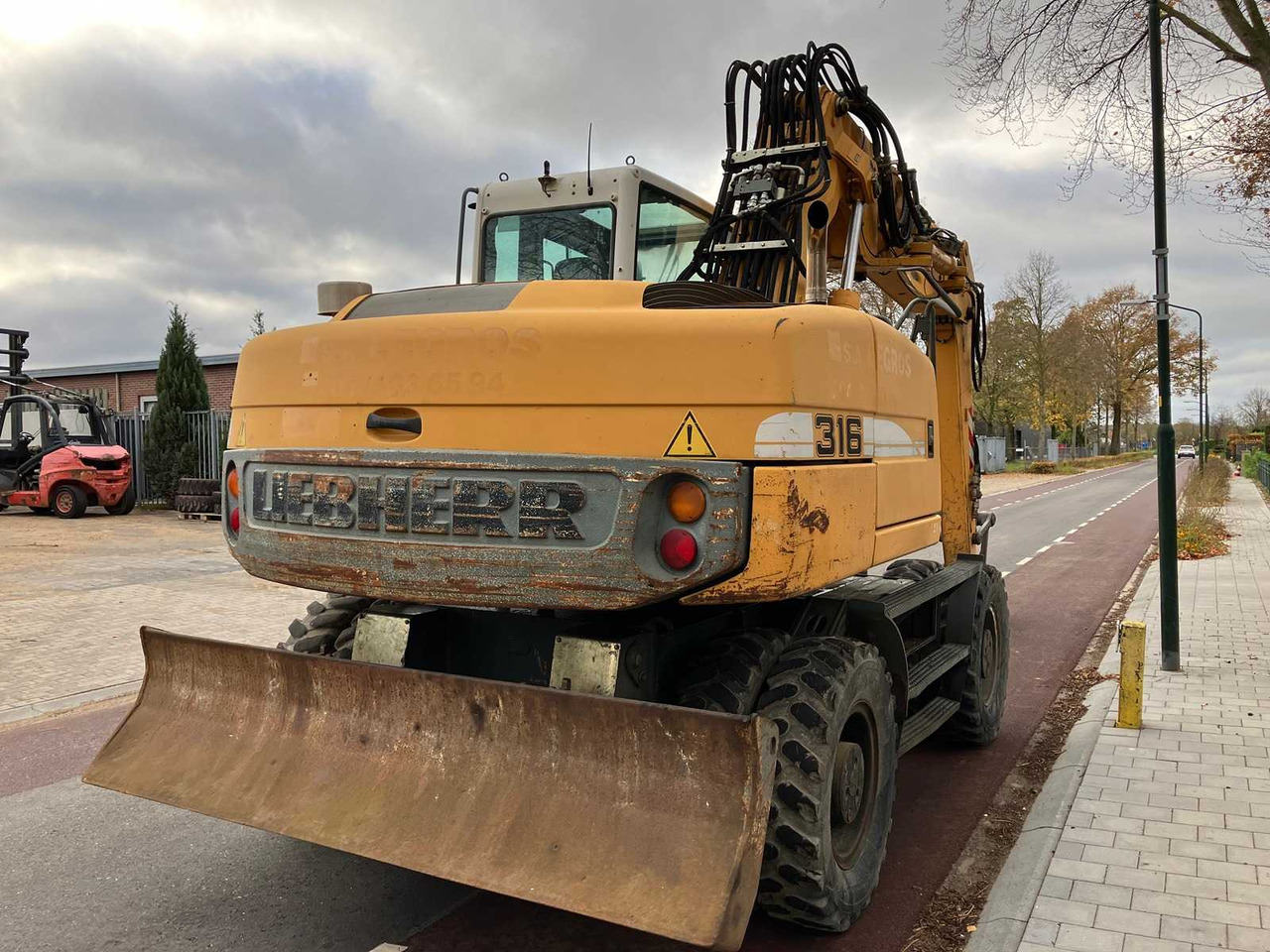 LIEBHERR - 2008 - A316 LITRONIC - WHEELED EXCAVATOR - Kolesové rýpadlo: obrázok 5 LIEBHERR - 2008 - A316 LITRONIC - WHEELED EXCAVATOR - Kolesové rýpadlo: obrázok 5