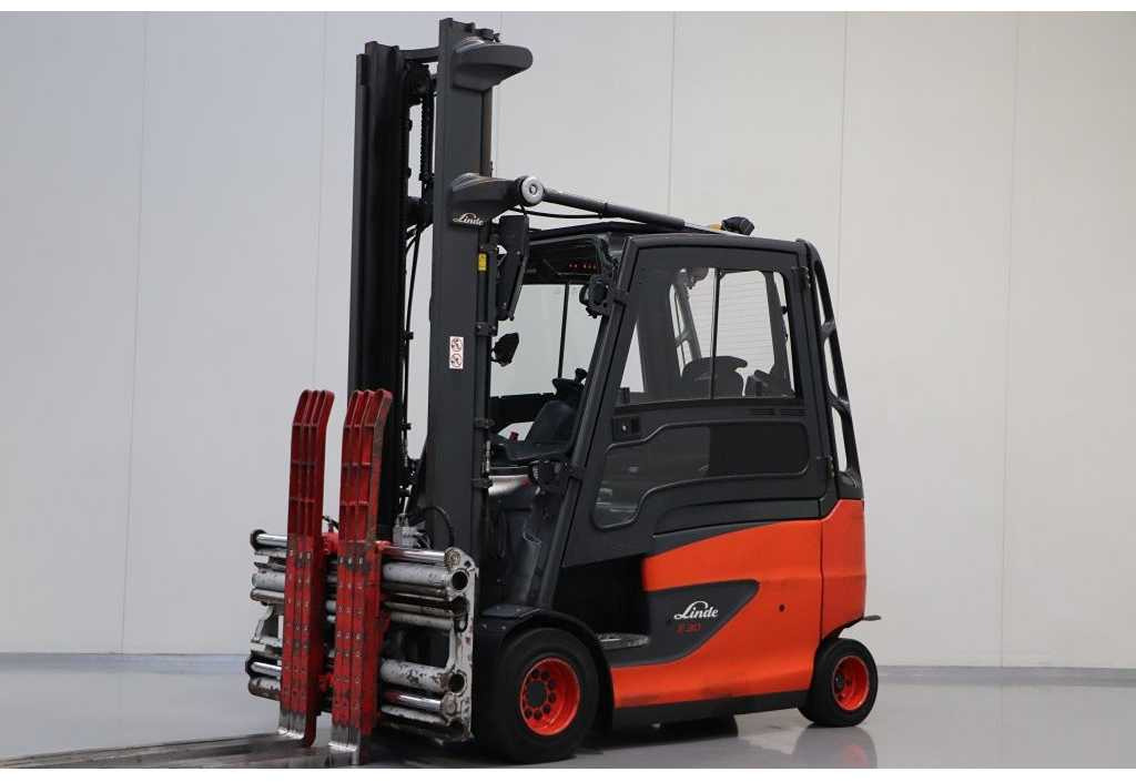 LINDE - 2017 - E30HL-01/600 - FORKLIFT, SIDESHIFT, FORK POSITIONER, - Vysokozdvižný vozík: obrázok 2 LINDE - 2017 - E30HL-01/600 - FORKLIFT, SIDESHIFT, FORK POSITIONER, - Vysokozdvižný vozík: obrázok 2