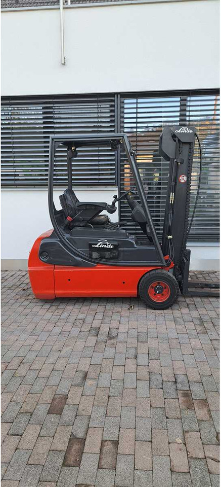 LINDE - E18C-02 - 2004 - FORKLIFT TRUCKS - Vysokozdvižný vozík: obrázok 1 LINDE - E18C-02 - 2004 - FORKLIFT TRUCKS - Vysokozdvižný vozík: obrázok 1