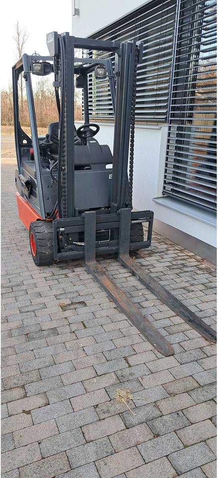 LINDE - E18C-02 - 2004 - FORKLIFT TRUCKS - Vysokozdvižný vozík: obrázok 2 LINDE - E18C-02 - 2004 - FORKLIFT TRUCKS - Vysokozdvižný vozík: obrázok 2