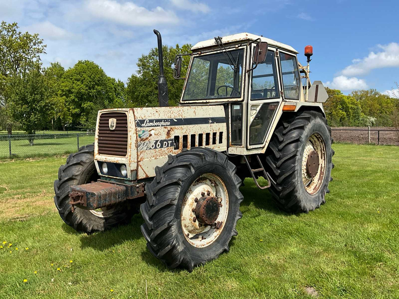 Lamborghini 1256 DT - Traktor: obrázok 2 Lamborghini 1256 DT - Traktor: obrázok 2
