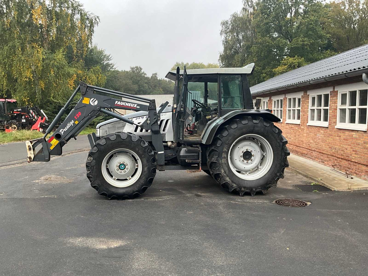 Lamborghini 1300 DT Premium - Traktor: obrázok 2 Lamborghini 1300 DT Premium - Traktor: obrázok 2