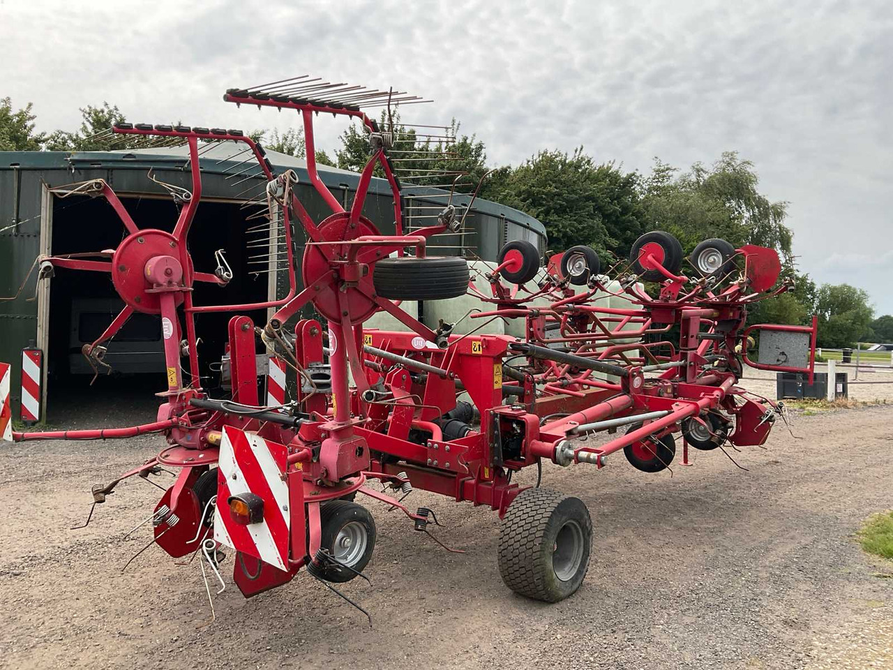 Lely Lotus 1325 - Stroje na zber krmovín: obrázok 3 Lely Lotus 1325 - Stroje na zber krmovín: obrázok 3