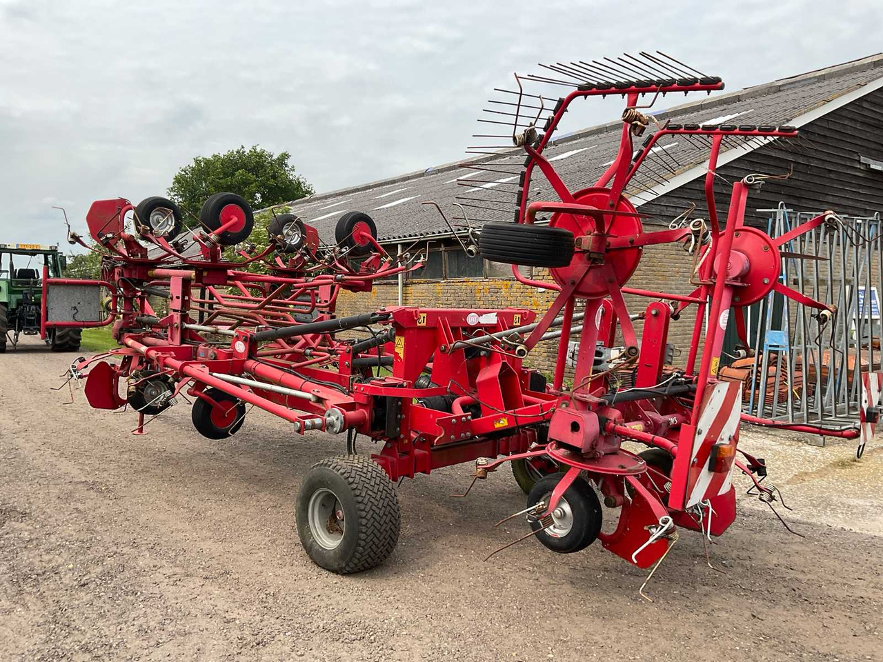 Lely Lotus 1325 - Stroje na zber krmovín: obrázok 2 Lely Lotus 1325 - Stroje na zber krmovín: obrázok 2