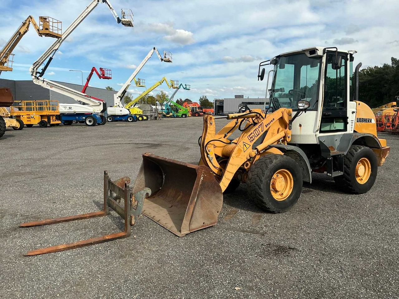 Liebherr L 507 Stereo - Kolesový nakladač: obrázok 1 Liebherr L 507 Stereo - Kolesový nakladač: obrázok 1