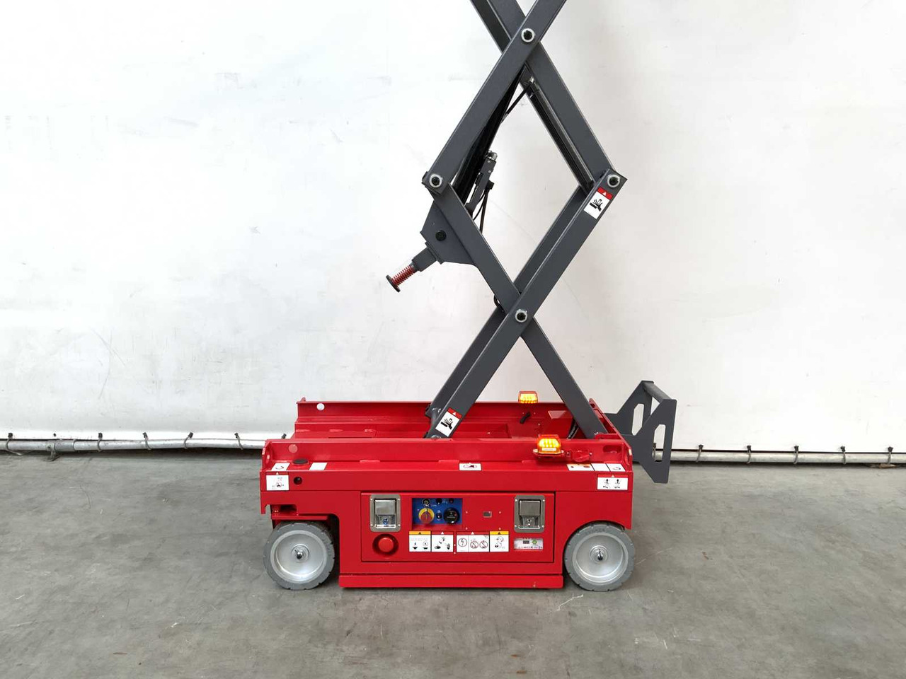 Pracovná plošina MANTALL XE-60 MINI - SCISSOR LIFT AERIAL PLATFORM 6.4M 2024: obrázok 12