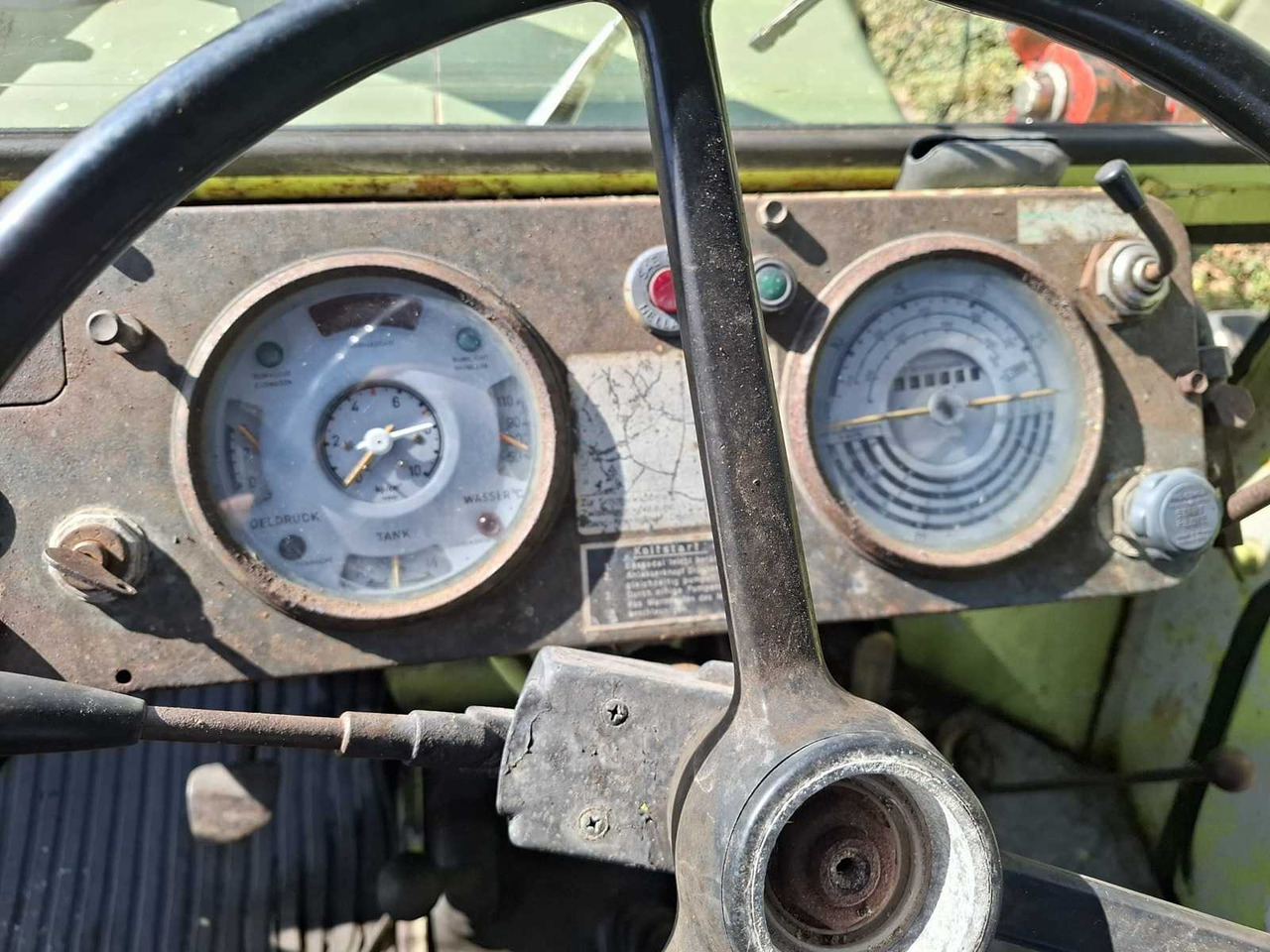 MB (MERCEDES BENZ) - TRAC 65/70 - ALL-WHEEL DRIVE FARM TRACTOR - Traktor: obrázok 3 MB (MERCEDES BENZ) - TRAC 65/70 - ALL-WHEEL DRIVE FARM TRACTOR - Traktor: obrázok 3