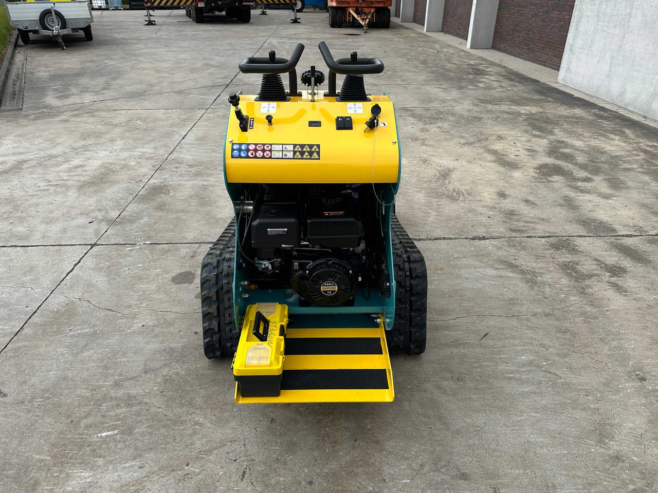 Machpro MP-S300 - Šmykom riadený nakladač: obrázok 5 Machpro MP-S300 - Šmykom riadený nakladač: obrázok 5