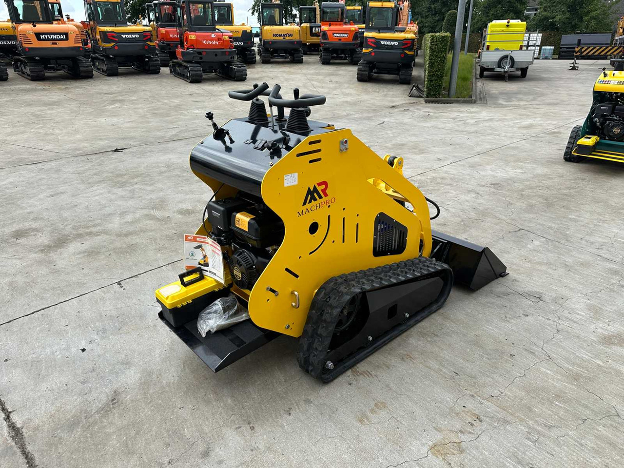 Machpro MP-S300 - Šmykom riadený nakladač: obrázok 4 Machpro MP-S300 - Šmykom riadený nakladač: obrázok 4