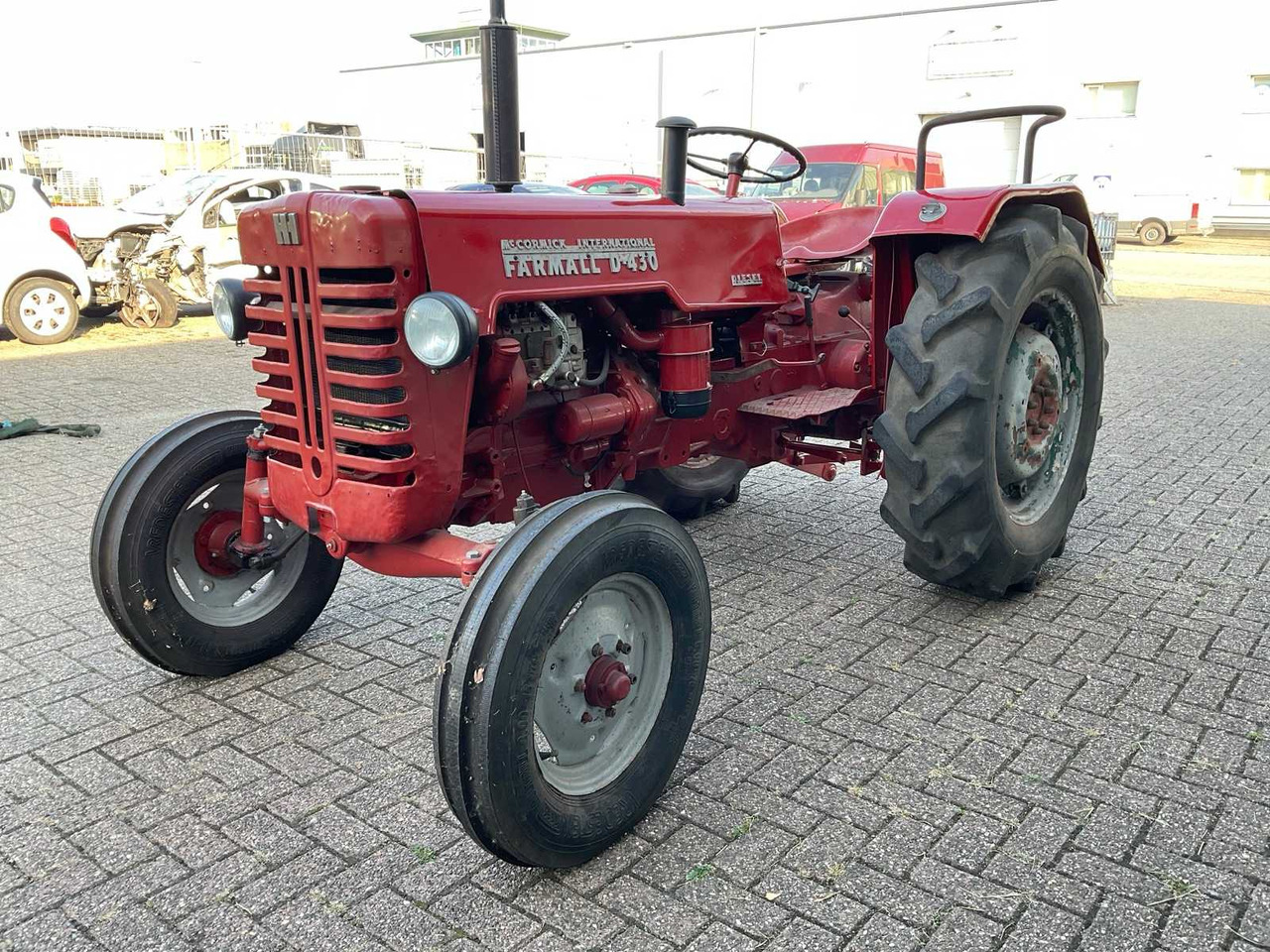 Traktor Mc Cormick International Farmall D-430: obrázok 8