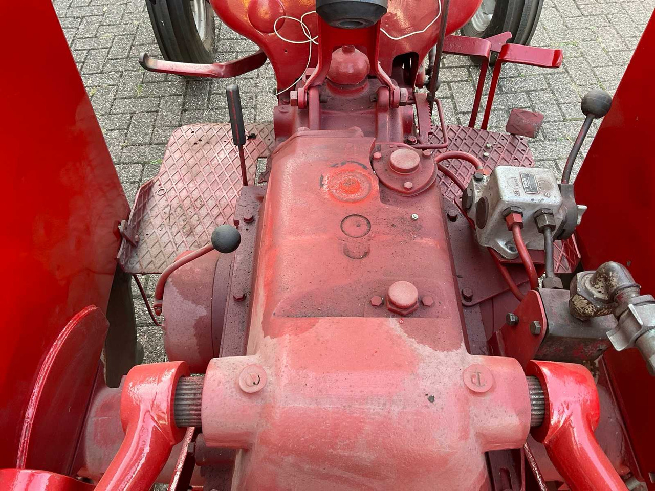 Traktor Mc Cormick International Farmall D-430: obrázok 25