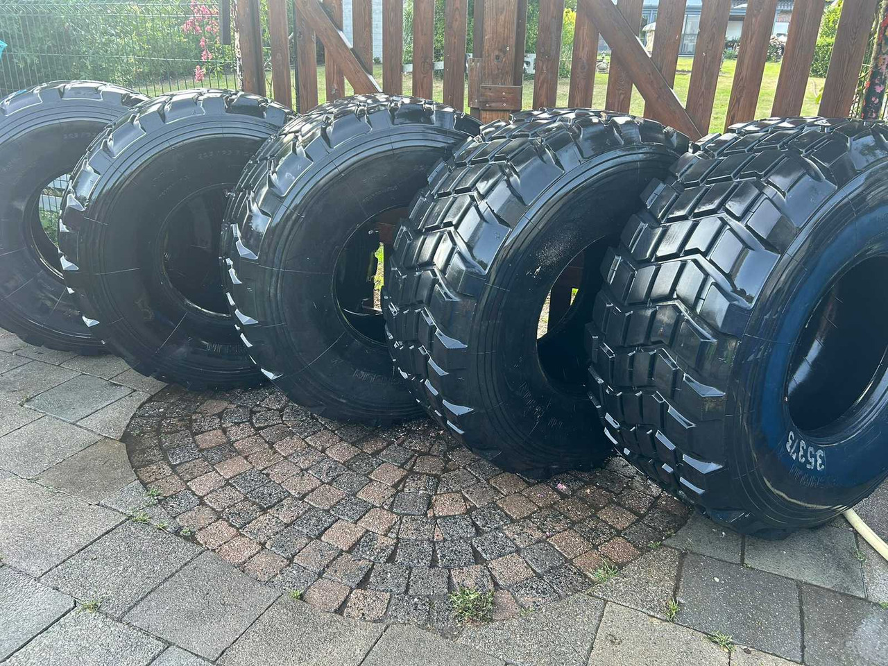 Michelin - Pneumatiky a disky pre Traktor: obrázok 1 Michelin - Pneumatiky a disky pre Traktor: obrázok 1