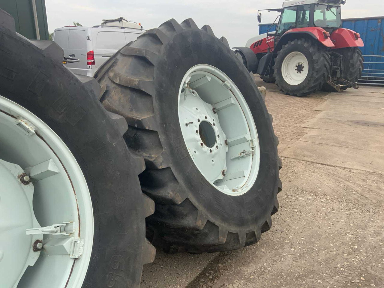 Michelin XM108 - Pneumatiky a disky pre Traktor: obrázok 4 Michelin XM108 - Pneumatiky a disky pre Traktor: obrázok 4