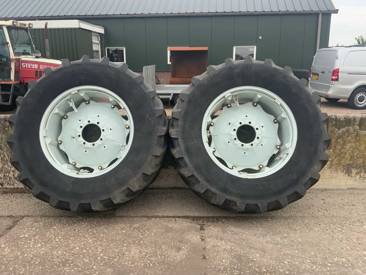 Michelin XM108 - Pneumatiky a disky pre Traktor: obrázok 1 Michelin XM108 - Pneumatiky a disky pre Traktor: obrázok 1