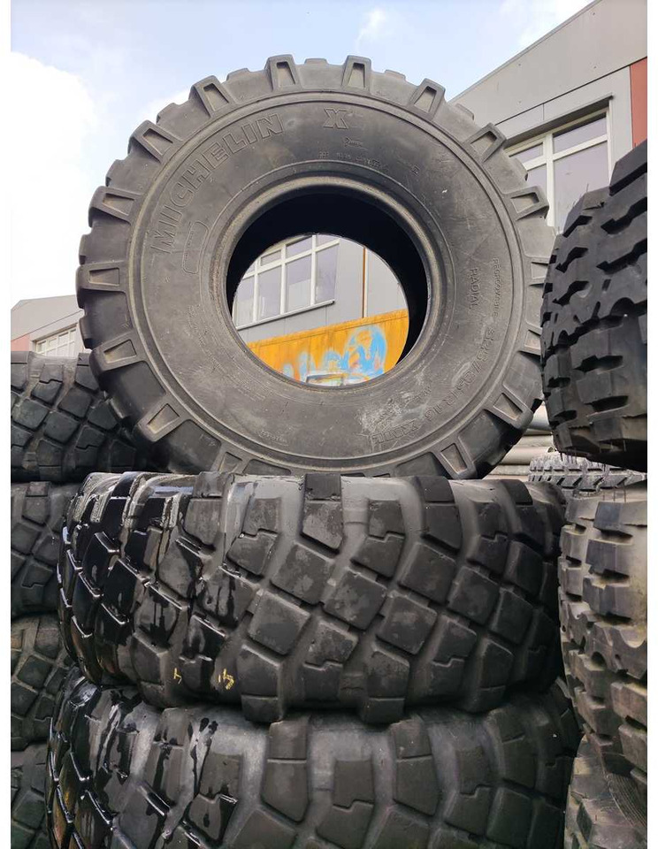 Michelin XML 325/85R16 - Pneumatiky a disky pre Traktor: obrázok 1 Michelin XML 325/85R16 - Pneumatiky a disky pre Traktor: obrázok 1