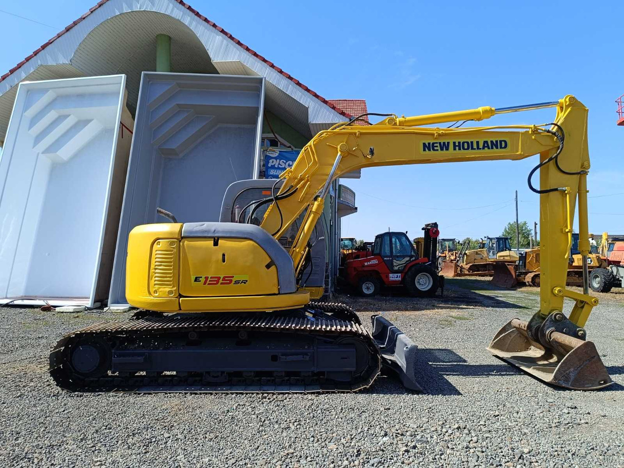 NEW HOLLAND KOBELCO - E-135-SR - TRACKED EXCAVATOR - 2011 - Rýpadlo: obrázok 5 NEW HOLLAND KOBELCO - E-135-SR - TRACKED EXCAVATOR - 2011 - Rýpadlo: obrázok 5