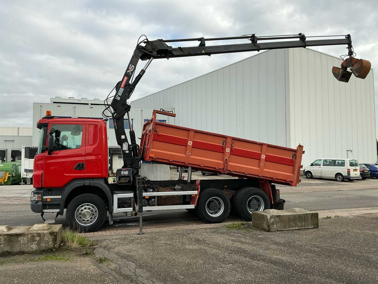 2009 SCANIA G420 TIPPER TRUCK WITH CRANE - Nákladné auto: obrázok 2 2009 SCANIA G420 TIPPER TRUCK WITH CRANE - Nákladné auto: obrázok 2