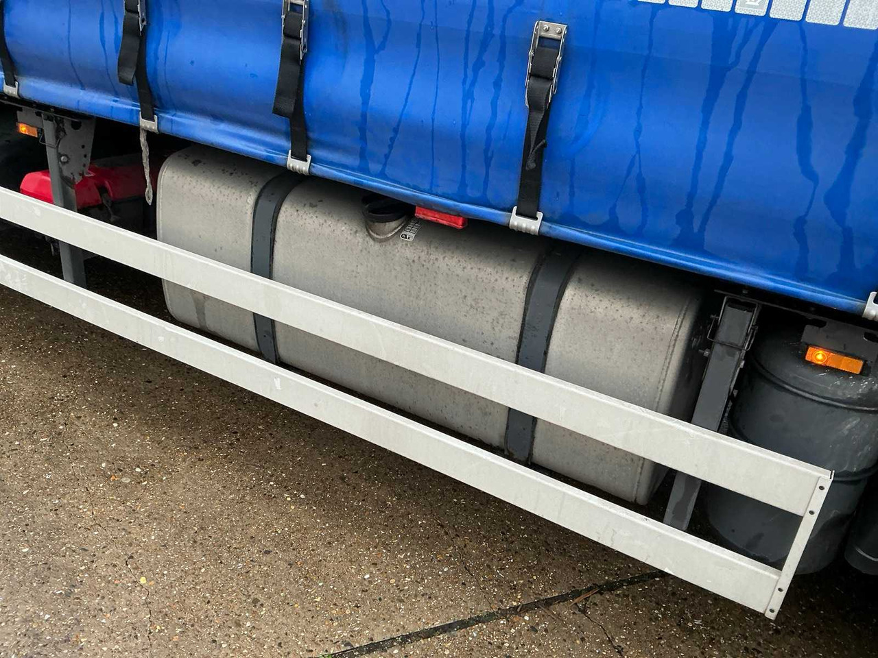 Nákladné auto 2021 DAF XF480FAN TRUCK WITH CANOPY BODY(C): obrázok 11