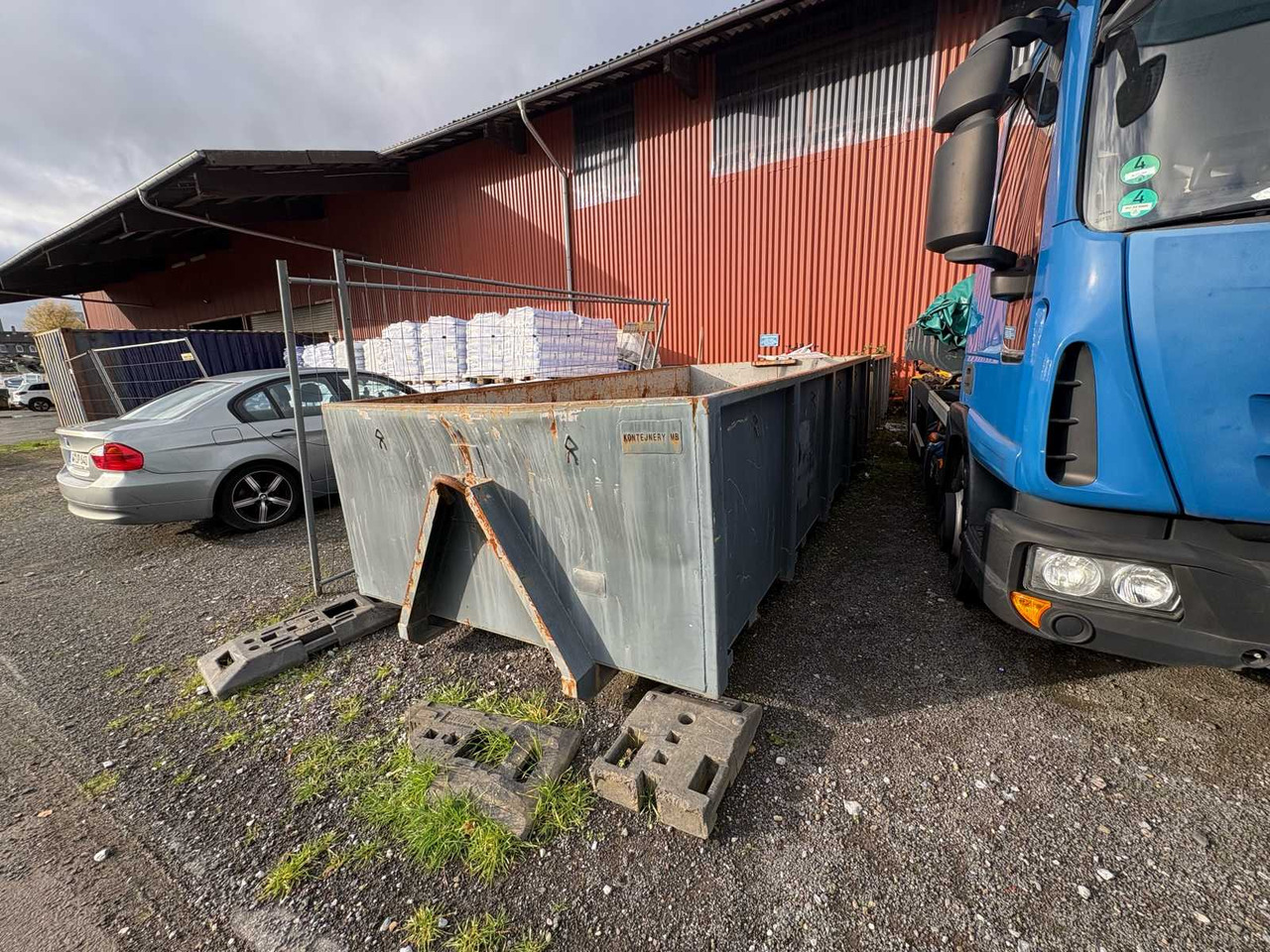 Nákladné auto IVECO CARGO HOOKLIFT FROM 2015 – INCL. 3 CONTAINERS: obrázok 21 Nákladné auto IVECO CARGO HOOKLIFT FROM 2015 – INCL. 3 CONTAINERS: obrázok 21
