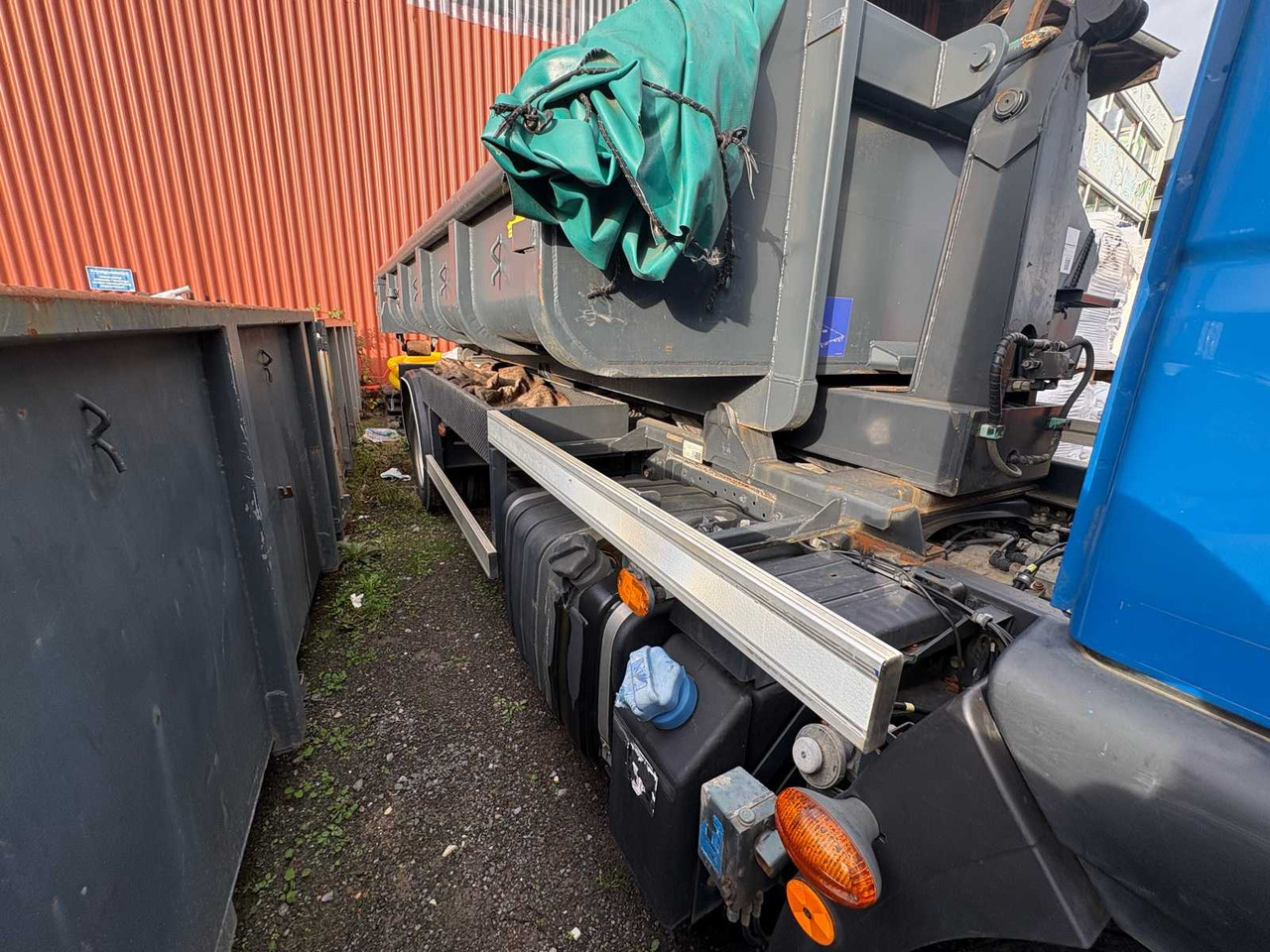 Nákladné auto IVECO CARGO HOOKLIFT FROM 2015 – INCL. 3 CONTAINERS: obrázok 11 Nákladné auto IVECO CARGO HOOKLIFT FROM 2015 – INCL. 3 CONTAINERS: obrázok 11