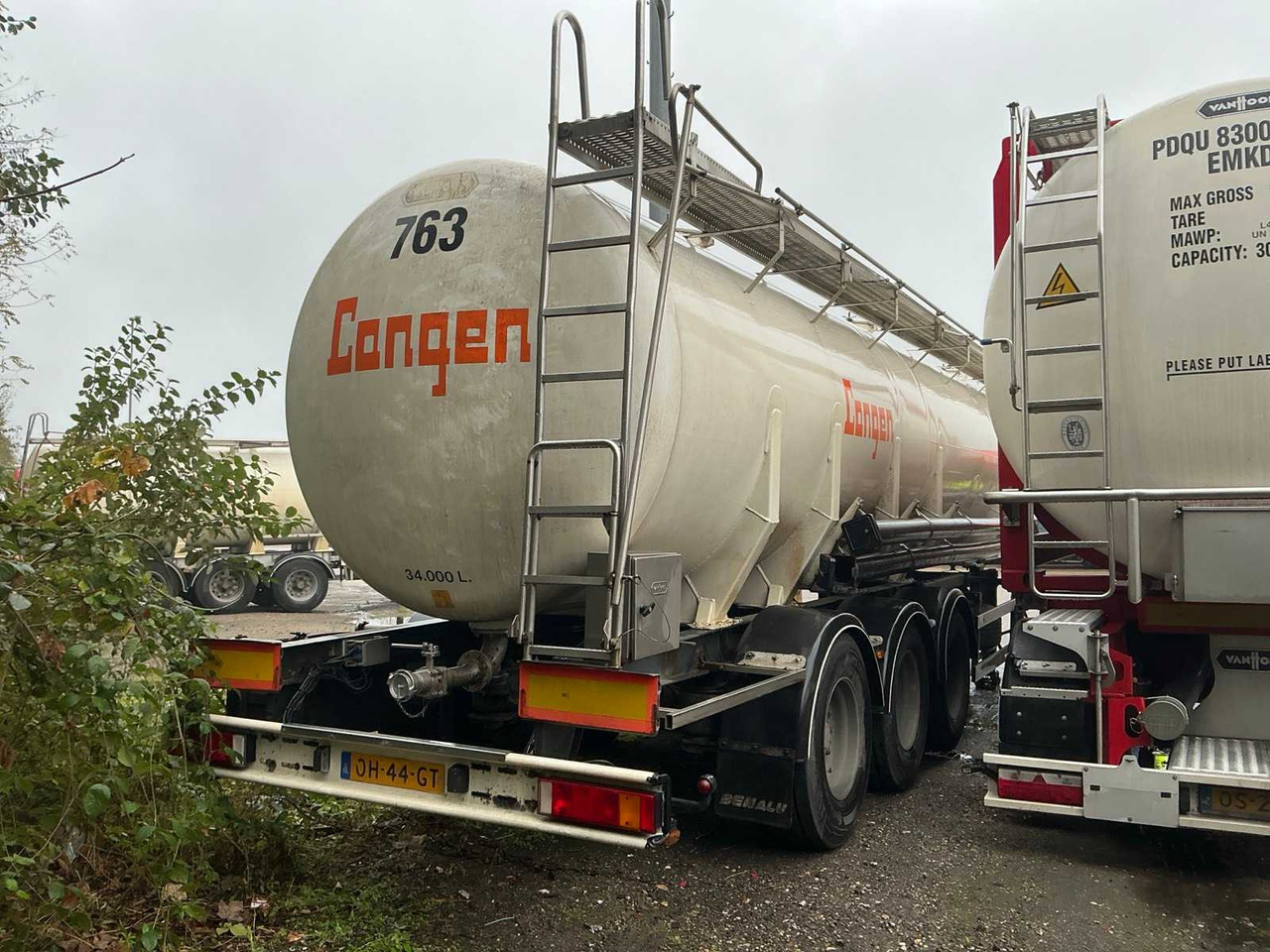 2003 VAN HOOL 3D0011 SILO SEMI-TRAILER (75175-23) - Náves: obrázok 4 2003 VAN HOOL 3D0011 SILO SEMI-TRAILER (75175-23) - Náves: obrázok 4