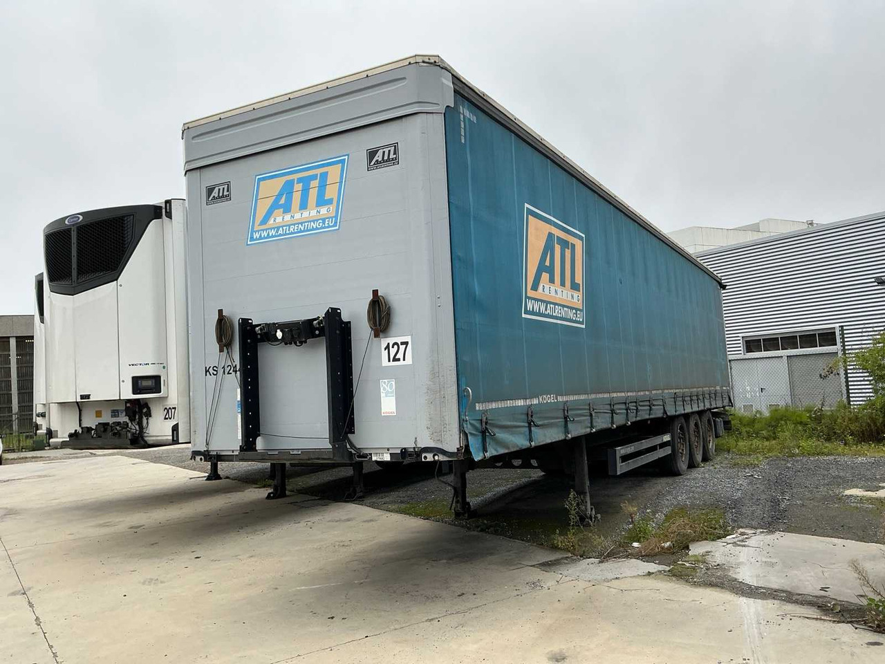 KÖGEL S24-1 CURTAINSIDER TRAILER - Náves: obrázok 1 KÖGEL S24-1 CURTAINSIDER TRAILER - Náves: obrázok 1