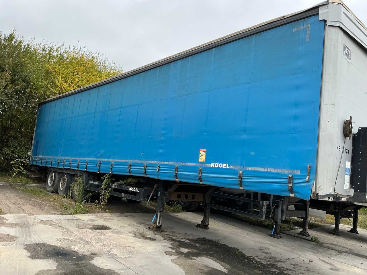 KÖGEL S24-1 CURTAINSIDER TRAILER - Náves: obrázok 2 KÖGEL S24-1 CURTAINSIDER TRAILER - Náves: obrázok 2
