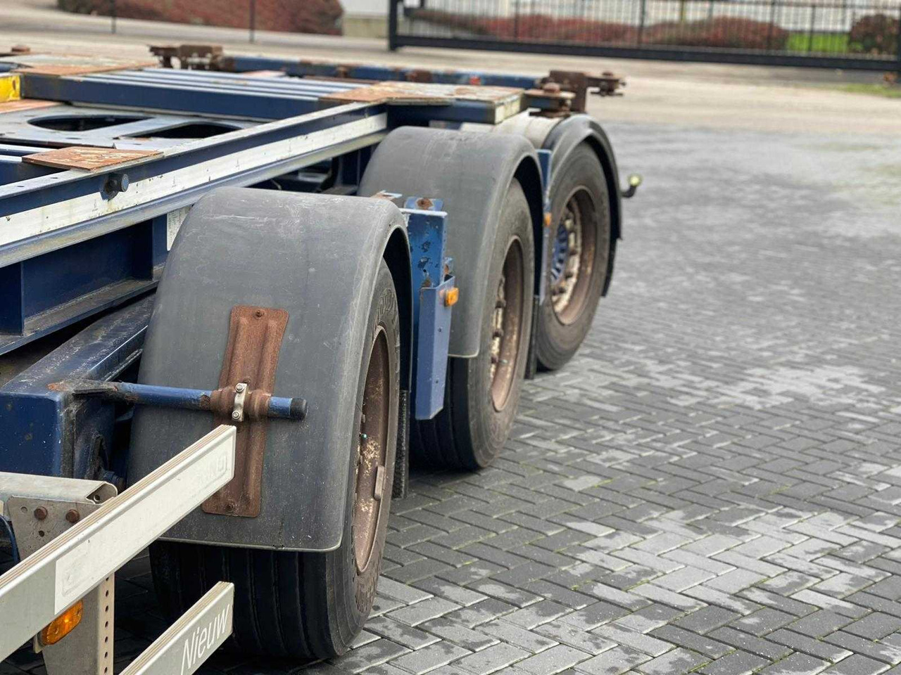 RENDERS - 2009 - ROC 16.27 CC - OK-68-XD - Náves: obrázok 3 RENDERS - 2009 - ROC 16.27 CC - OK-68-XD - Náves: obrázok 3