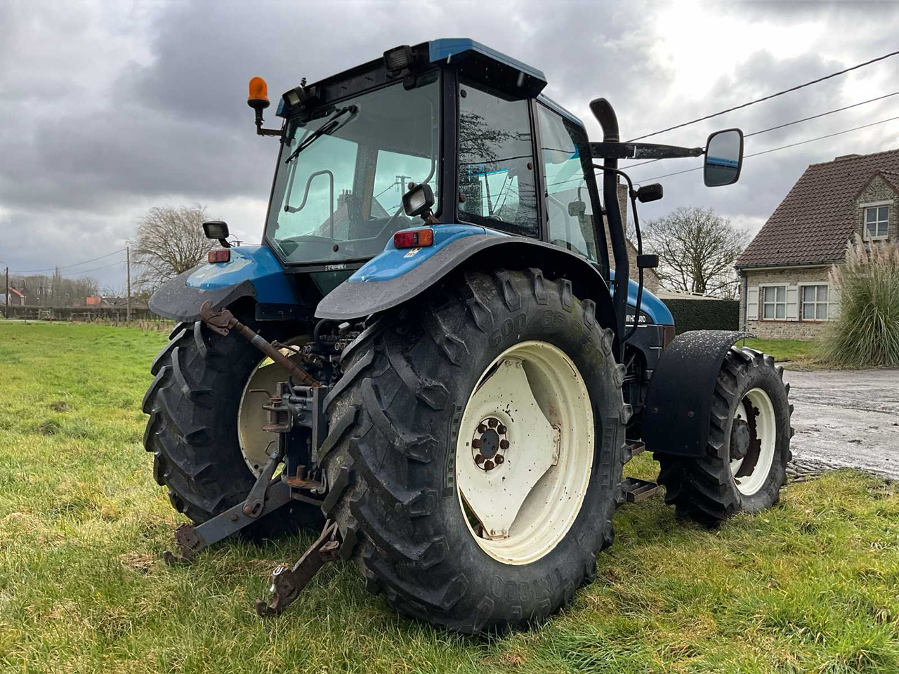 New Holland TS115 - Traktor: obrázok 5 New Holland TS115 - Traktor: obrázok 5