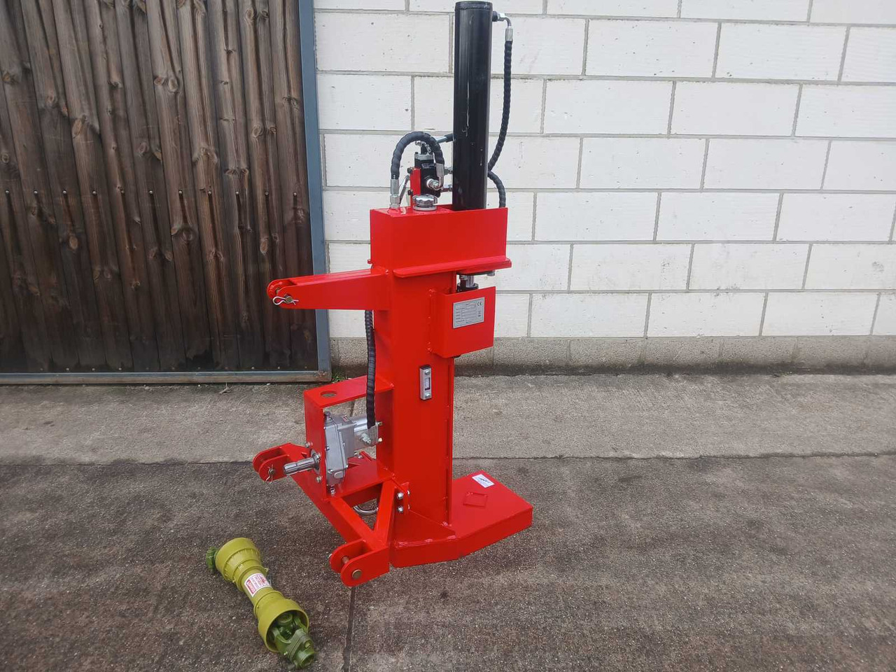 LS22T - Poľnohospodárske stroje: obrázok 2 LS22T - Poľnohospodárske stroje: obrázok 2