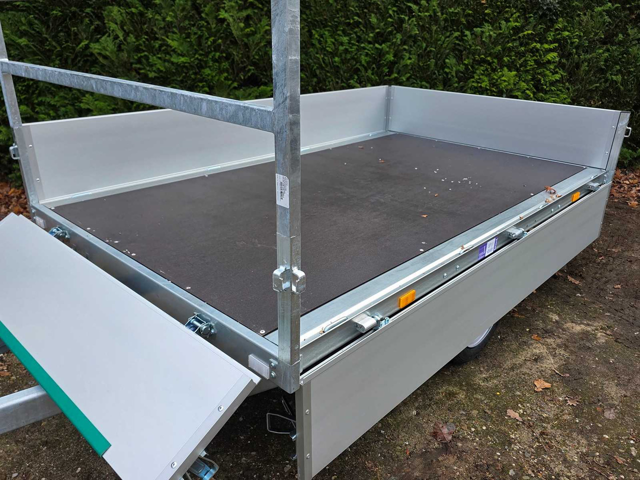 EDUARD - PLATFORM TRAILER - 230 X 145 - TRAILER - NEW - Príves: obrázok 3 EDUARD - PLATFORM TRAILER - 230 X 145 - TRAILER - NEW - Príves: obrázok 3