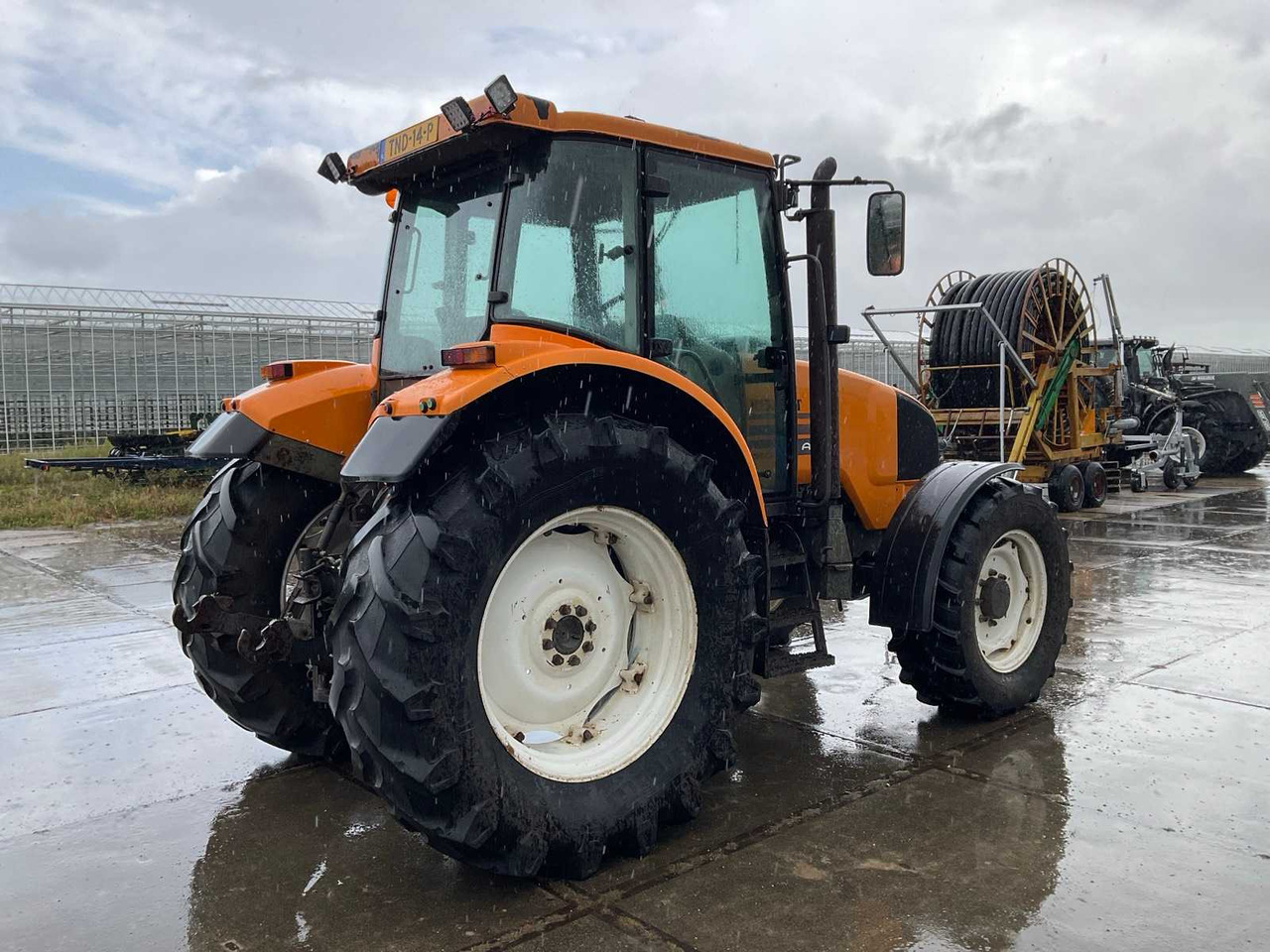 Renault 610RZ Ares - Traktor: obrázok 5 Renault 610RZ Ares - Traktor: obrázok 5