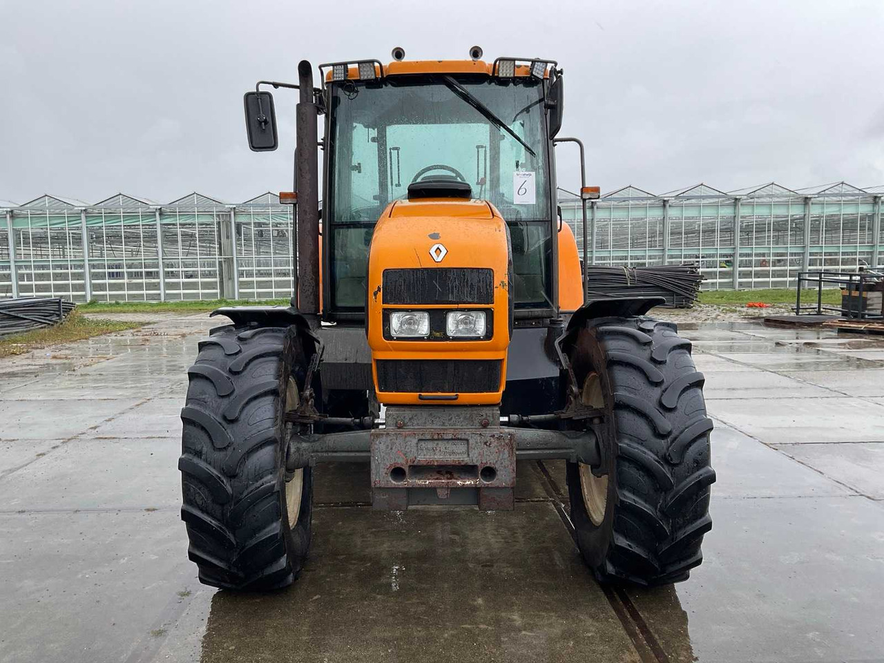 Renault 610RZ Ares - Traktor: obrázok 2 Renault 610RZ Ares - Traktor: obrázok 2