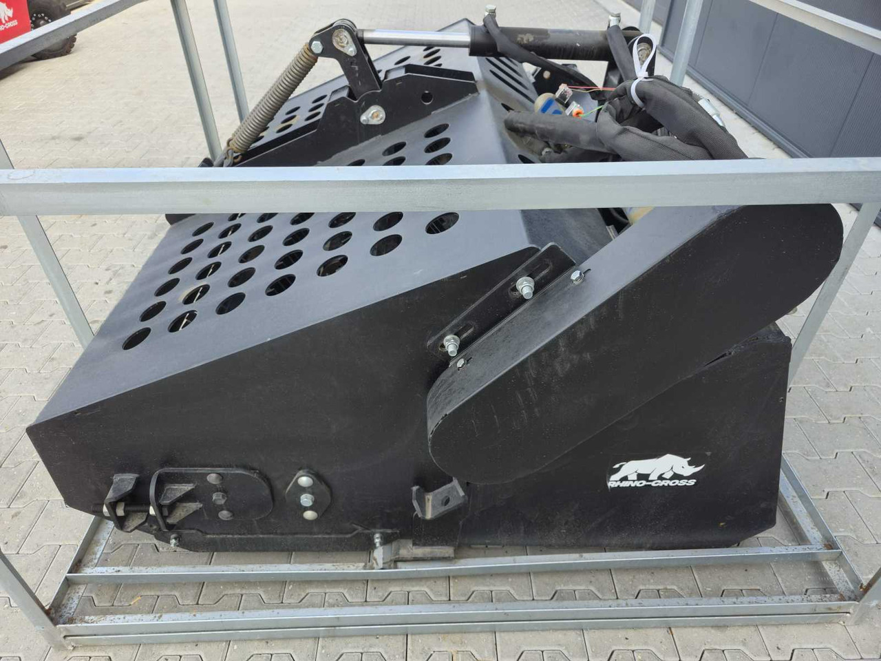 Rhino-cross Landscape rake - Stroj na obrábanie pôdy: obrázok 5 Rhino-cross Landscape rake - Stroj na obrábanie pôdy: obrázok 5