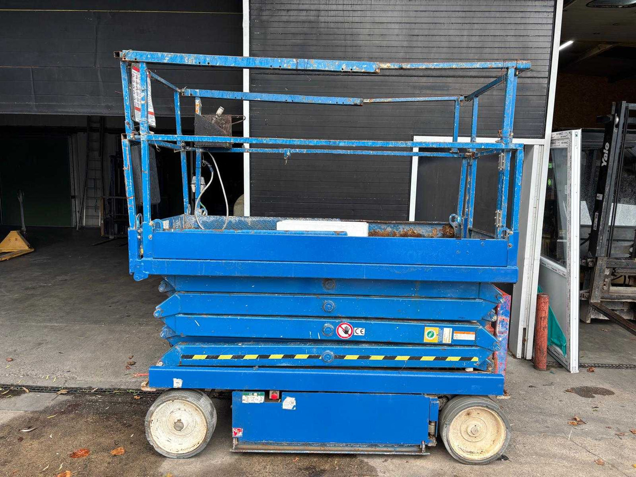 SKYJACK - 2015 - AERIAL PLATFORM - Pracovná plošina: obrázok 4 SKYJACK - 2015 - AERIAL PLATFORM - Pracovná plošina: obrázok 4