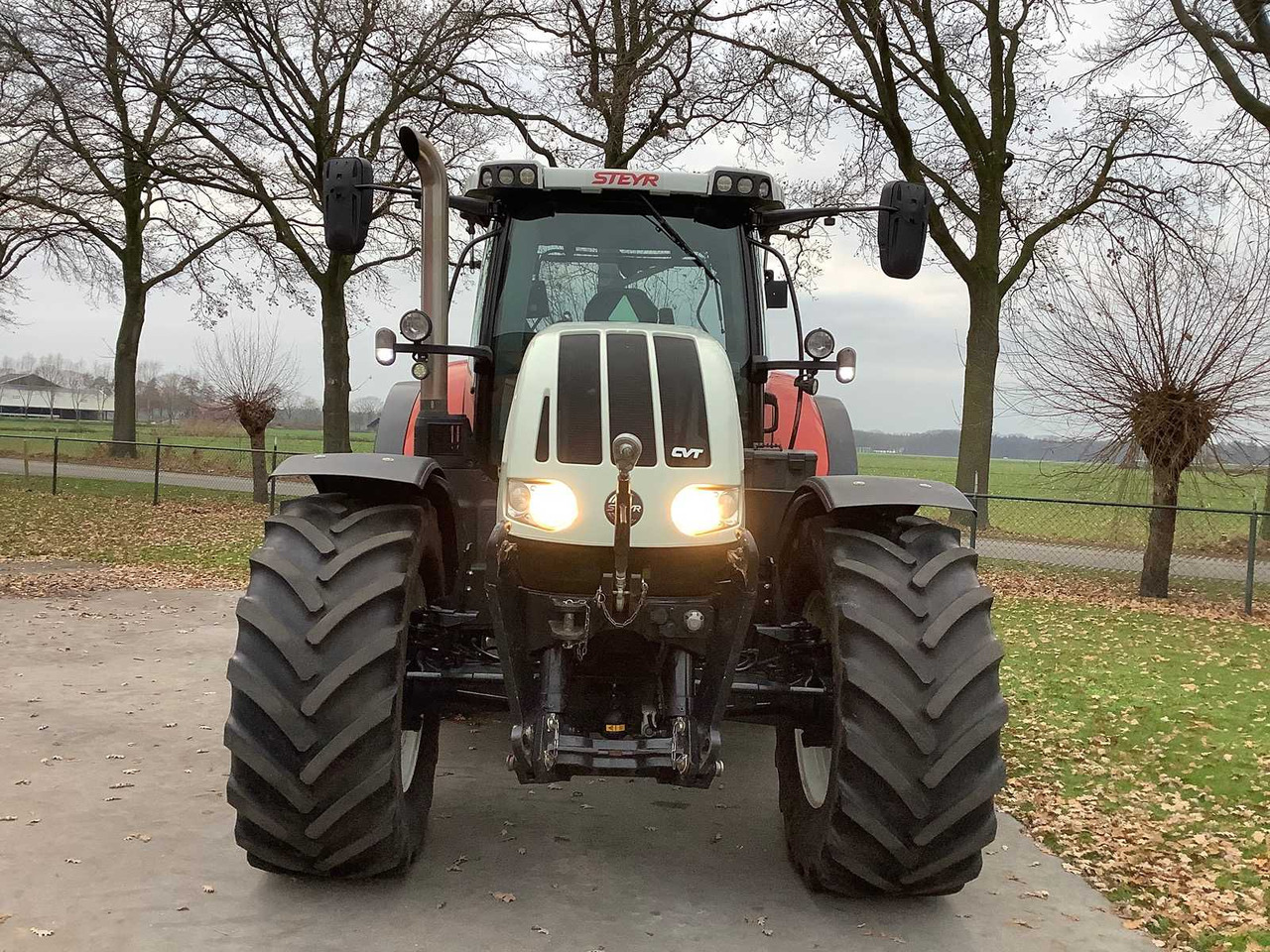 STEYR - 2016 - CVT 6240 - ALL-WHEEL DRIVE FARM TRACTOR - Traktor: obrázok 2 STEYR - 2016 - CVT 6240 - ALL-WHEEL DRIVE FARM TRACTOR - Traktor: obrázok 2