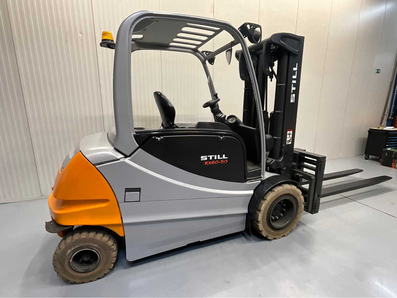 Vysokozdvižný vozík STILL 5000KG- RX60-50 - FORKLIFT TRIPLEX - FORK POSITIONER - SIDESHIFT - FREELIFT - BATTERY 2015 WITH ONLY 1121 HOURS: obrázok 7