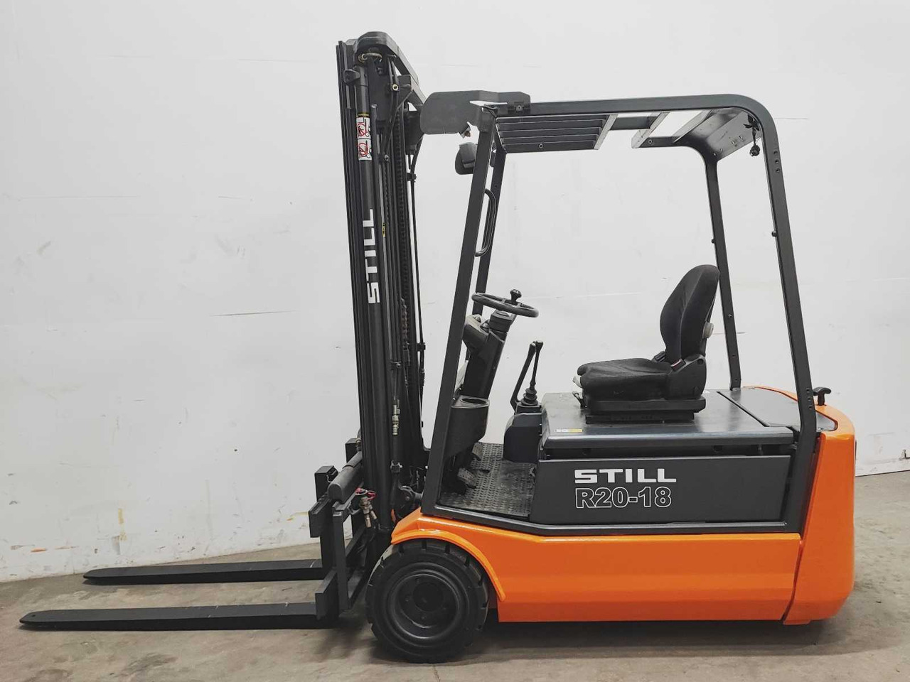 STILL - R20-18 - FORKLIFT TRUCK - 2004 - Vysokozdvižný vozík: obrázok 4 STILL - R20-18 - FORKLIFT TRUCK - 2004 - Vysokozdvižný vozík: obrázok 4