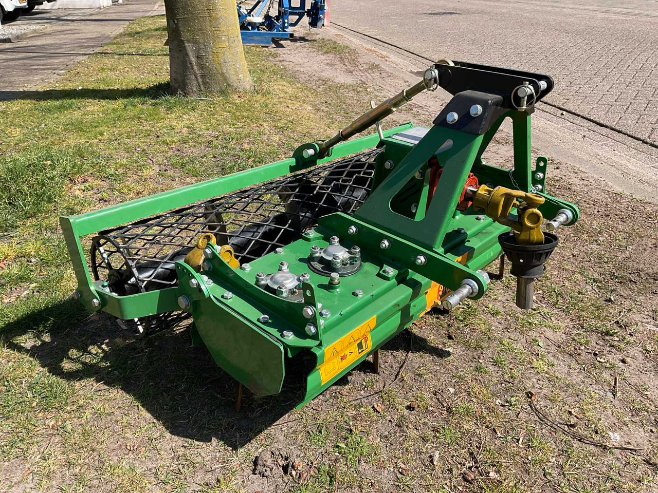 Tiller LR104 - Rotačné brány: obrázok 3 Tiller LR104 - Rotačné brány: obrázok 3