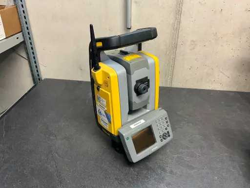 Trimble SPS930 - Stavebné zariadenia: obrázok 2 Trimble SPS930 - Stavebné zariadenia: obrázok 2